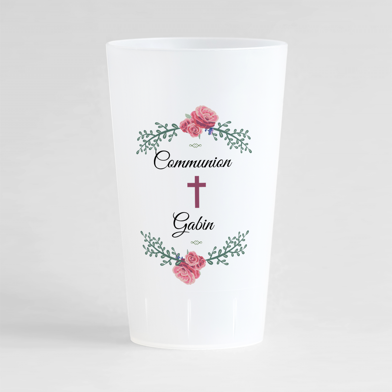 Un ecocup givré de face pour une communion avec une couronne de fleurs et une croix