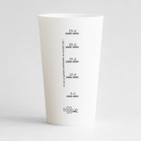 Un ecocup blanc de dos, avec une jolie graduation pour votre événement.