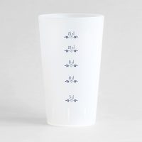 Un ecocup givré de dos, personnalisable, pour les fêtes de fin d'année avec une graduation.