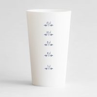 Un ecocup blanc de dos, personnalisable, pour les fêtes de fin d'année avec une graduation.