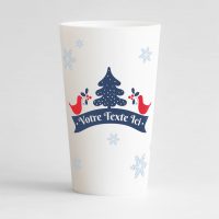 Un ecocup blanc de face, à personnaliser, sur le thème de noël et des fêtes de fin d'année avec des flocons et une zone de texte livre.