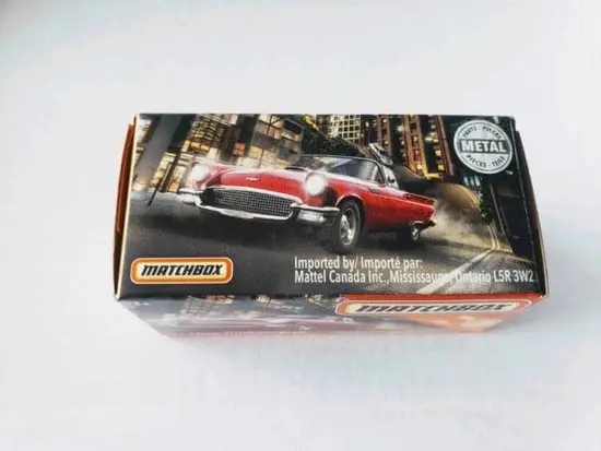 Matchbox 2020 Power Grabs MBX City 1957 Ford Thunderbird MB042