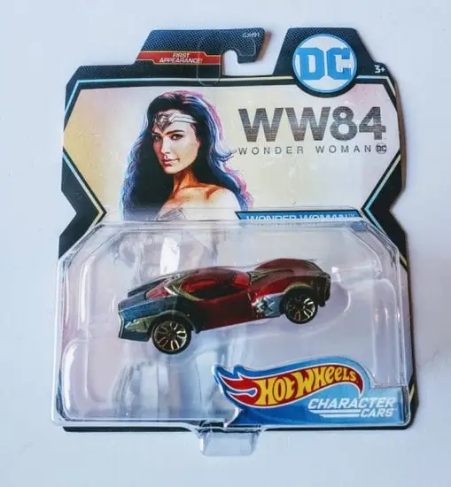 Hot Wheels 2020 DC Character Cars Wonder Woman GJJ01