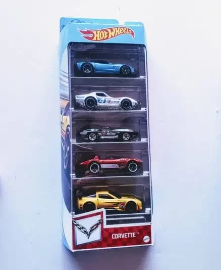 Hot Wheels 2021 Corvette 5 pack GTN35 -Corvette C6, C6r, 1969 Copo
