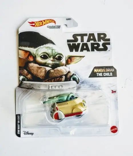 Hot Wheels 2021 Star Wars Character Cars Mandolorian The Child