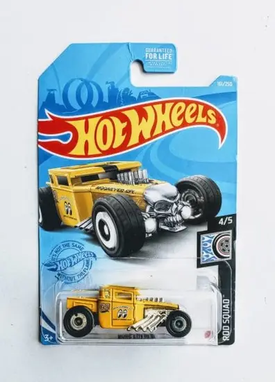 Hot Wheels 2021 Rod Squad Bone Shaker (moon eyes) yellow GRY67