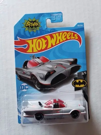 Hot wheels 2019 Batman Series 3 of 5 1966 TV Series Batmobile gray