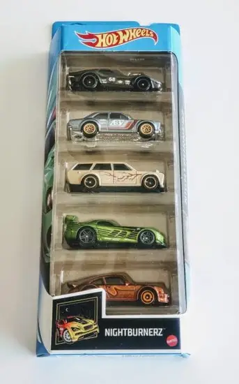 Hot Wheels 2021 Night Burnerz 5 pack - Datsun 510 Datsun Wagon GTN47