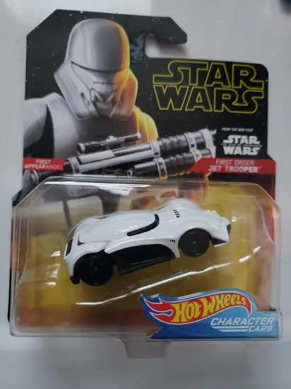 Hot Wheels 2019 Star wars Rise of Skywalker Jet Trooper Character Car FYT33