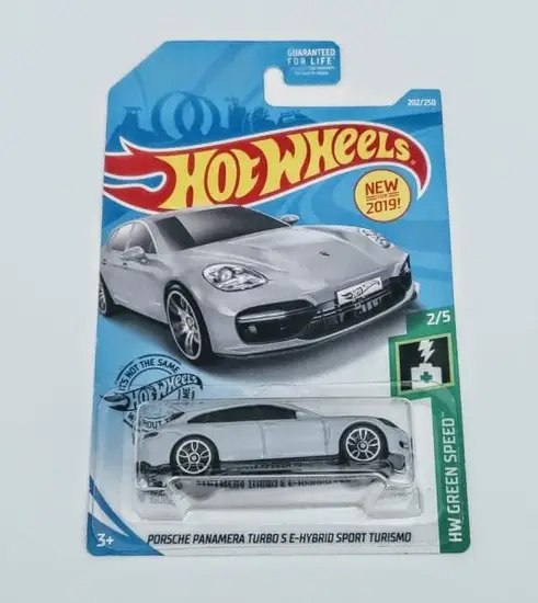 Hot Wheels 2019 HW Green Speed 2 of 5  Porsche Panamera Turbo S E-Hybrid Sport Turismo gray FYB51