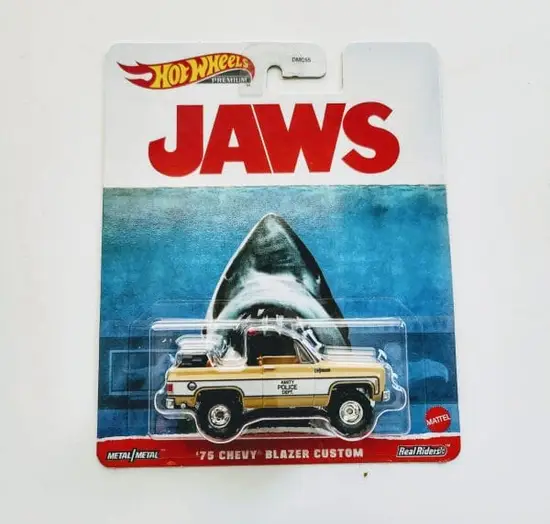 Hot wheels 2023 Retro Entertainment Mix 2 - Jaws the Movie - 1975 Chevy Blazer Custom HKC24