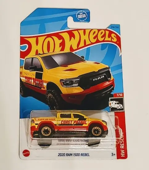 Hot wheels 2023 HW Rescue 7 of 10 - 2020 Ram 1500 Rebel yellow treasure hunt HKL04