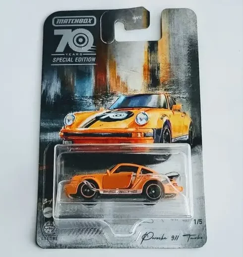 Matchbox 2023 Collector Series 70th anniversary - 1 of 5 Porsche 911 Turbo orange HMV13