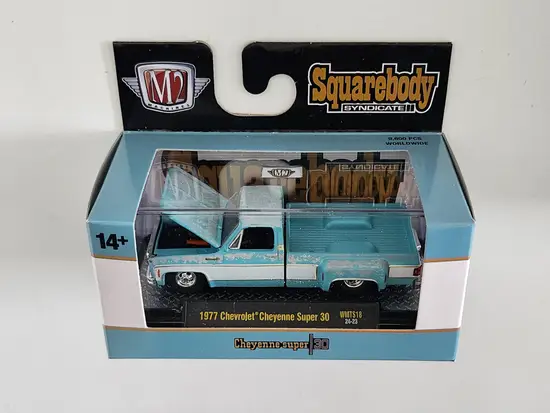 M2 machines Squarebody syndicate series 3 - 32600 release WMTS18 1977 Chevrolet Cheyenne Super 30 Dually blue 24-23