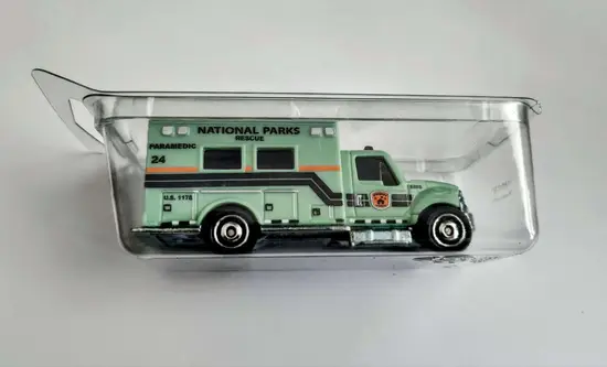 Matchbox 2024 International Ambulance National Parks Paramedic green FYP35 (Multi-pack exclusive)