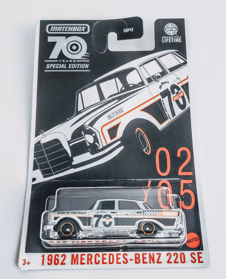 Matchbox 2023 70th anniversary special edition 1 of 5 - 1962 Mercedes-Benz 220 SE HLM64