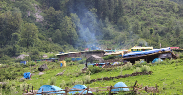 Kheerganga Trek under 4000 from Delhi