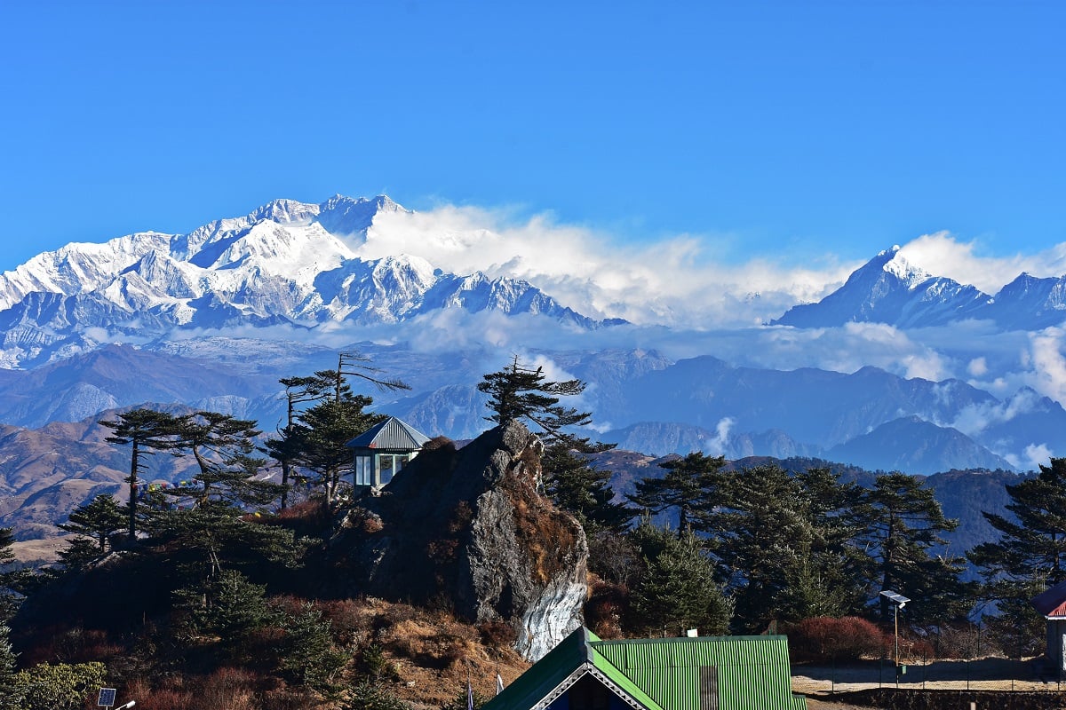 Sandakphu Trek – A captivating journey through Singalila Ranges