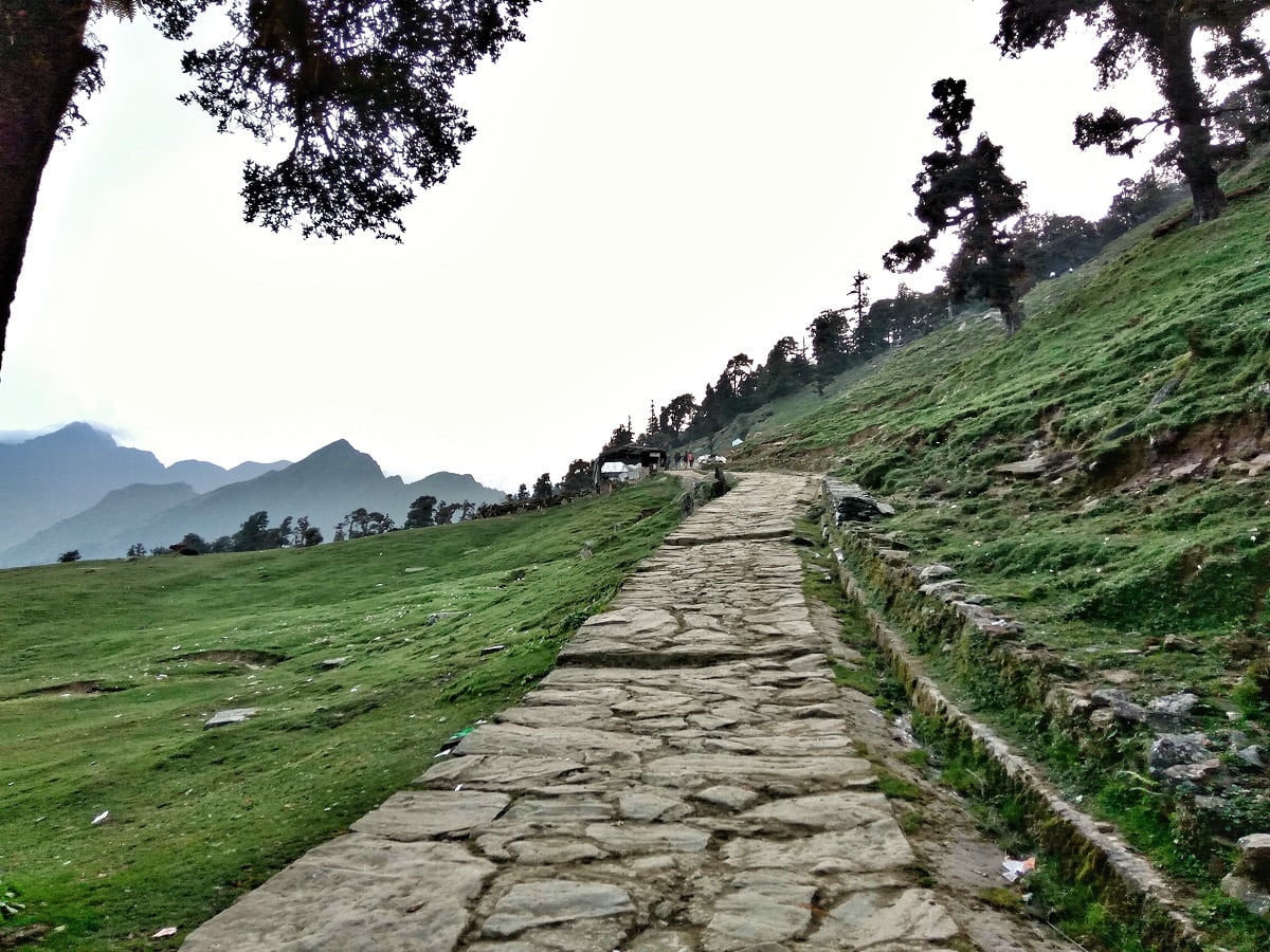 Why Deoriatal Chandrashila is a great trek for beginners?