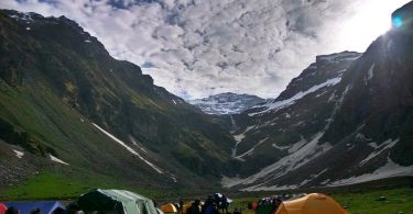 reasons trek rupin pass