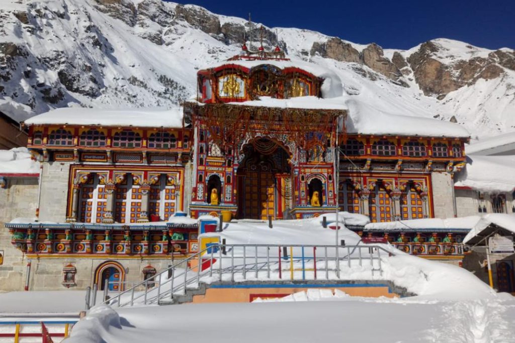 Badrinath, Do Dham Yatra, Uttarakhand, Hindu deity, Lord Vishnu, Religious. 