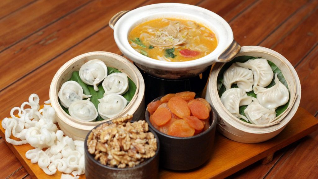 Food of Ladakh. Special food of Ladakh. Ladakh delicacies. Momos of Ladakh. Dry fruits of Ladakh. Thukpa of Ladakh.