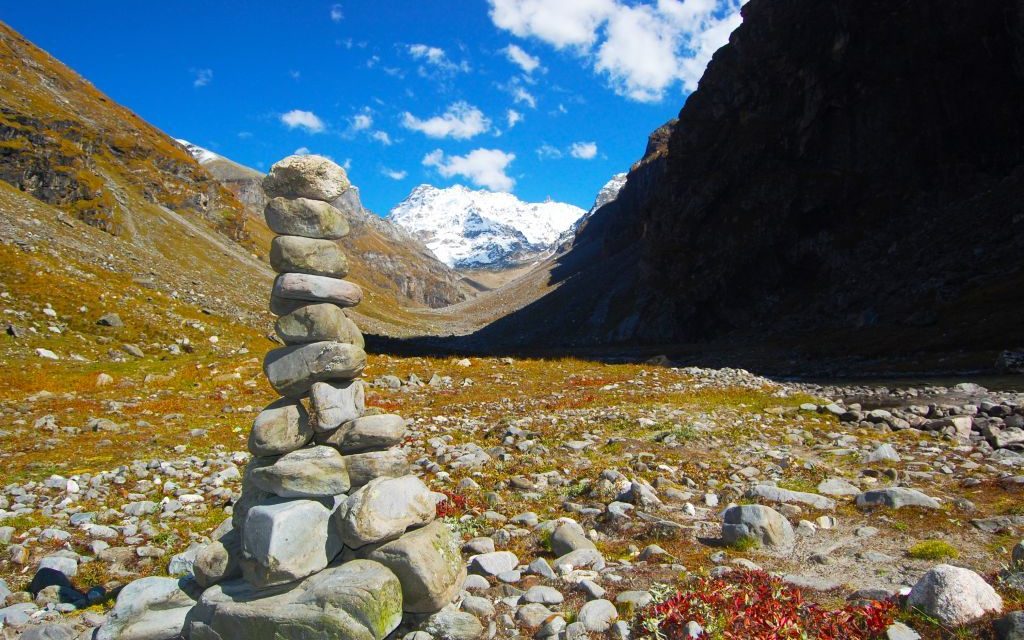 Hampta Pass Trek Guide