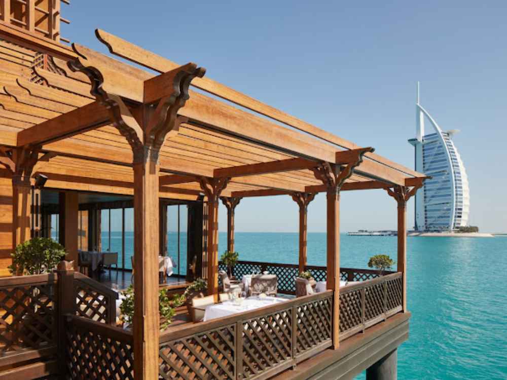 solo travel dubai