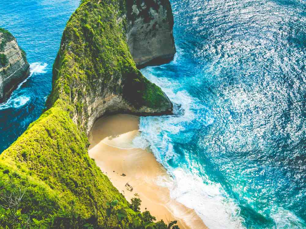 Kelingking Beach—Bali’s most iconic cliffside view.