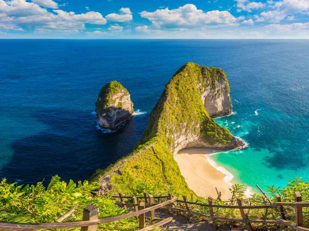 Kelingking Beach: beauty beyond words.