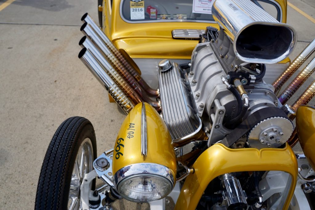 Streetworks Hot Rods '48 Ford Gold Truck Devil's Beast