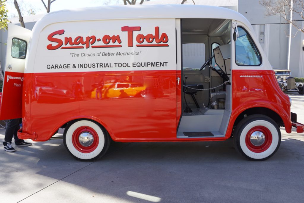 Snap-on 1951 International Metro Snappy