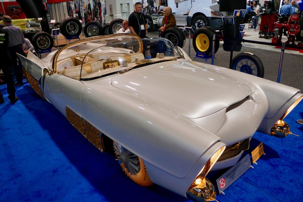 The Golden Sahara II SEMA Show 2019 Klairmont Kollection