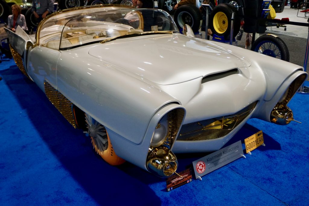 The Golden Sahara II SEMA Show 2019 Klairmont Kollection