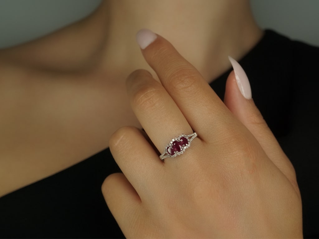 18ct white gold Ruby and diamond ring_0