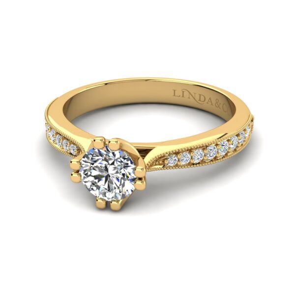 Eight Claw Solitaire engagement ring