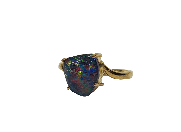 9CT yellow gold Triplet Opal ring - Linda & Co
