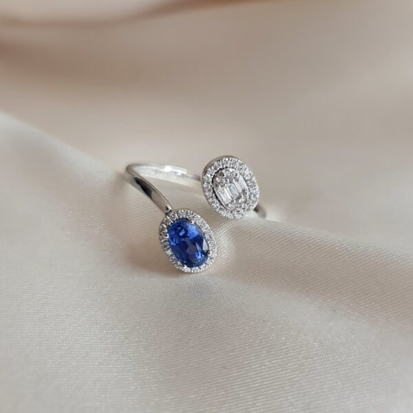 Linda & Co 18Ct White Gold Toi Et Moi Set With Diamonds And Blue Sapphire Cocktail Dress Ring_0