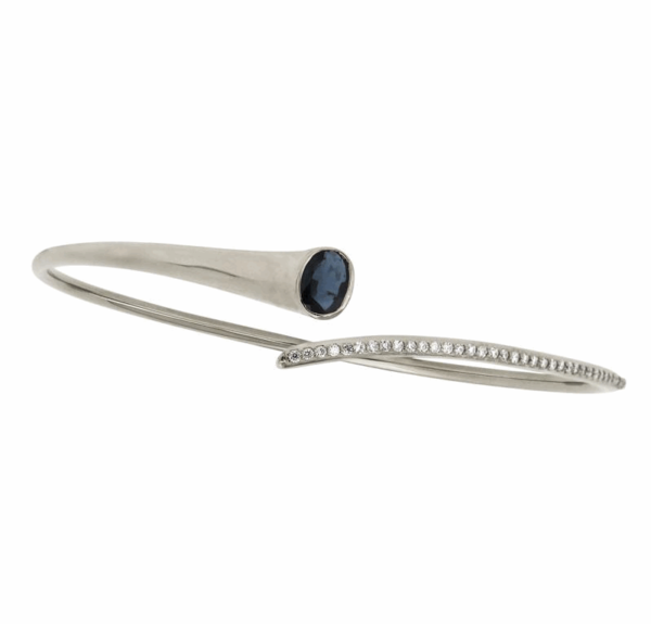 18Ct White Gold Natrual Diamonds And Sapphire Cuff Bracelet._0