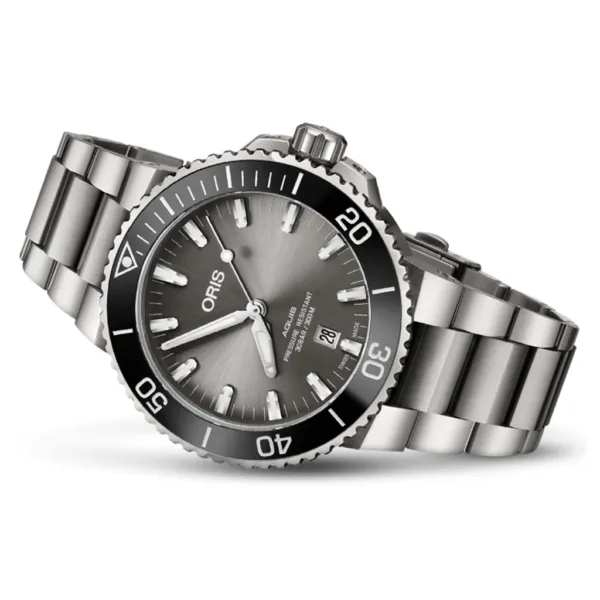 Oris Aquis Titanium Date - 01 733 7730 7153-07 8 24 15PEB_2