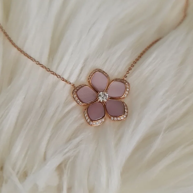 Linda & Co 18Ct Rose Gold Blossom Flower Necklace_2