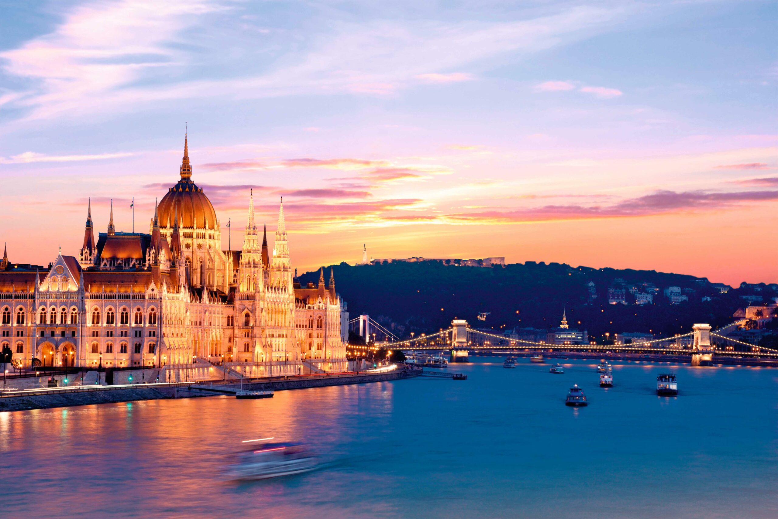 TUI Airways launches new direct flight from Birmingham to Budapest for summer 2026