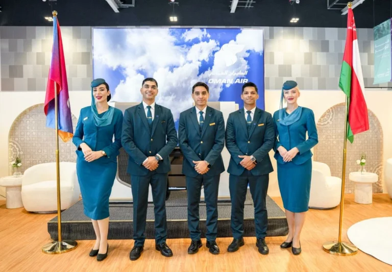 Oman Air Highlights Digital Innovation at COMEX 2025