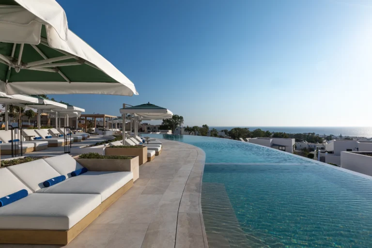 LXR Hotels & Resorts to Debut in Greece with Sandblu Santorini