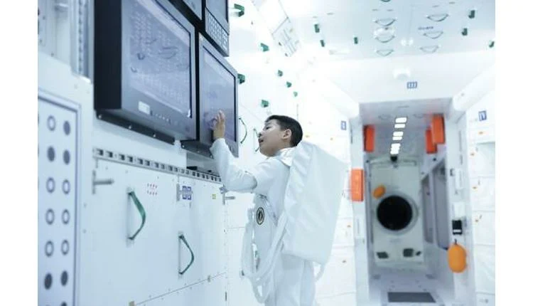 Binzhou opens aerospace centre for science tourism