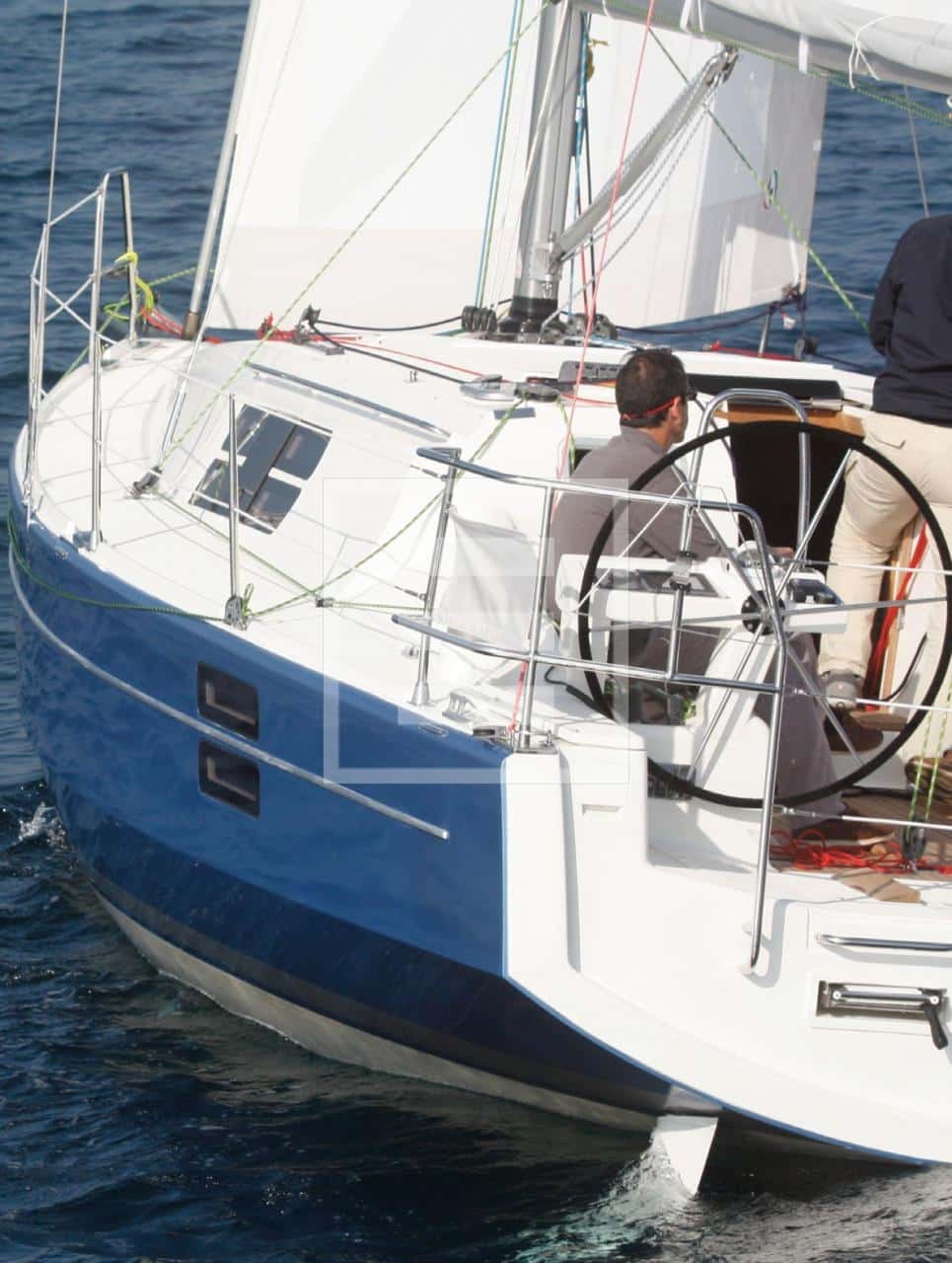 azuree 33 caratteristiche