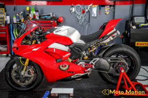 Panigale V4S