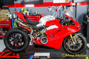 Panigale V4S