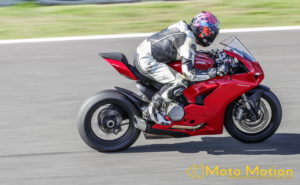 Panigale V2