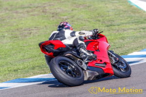 Panigale V2